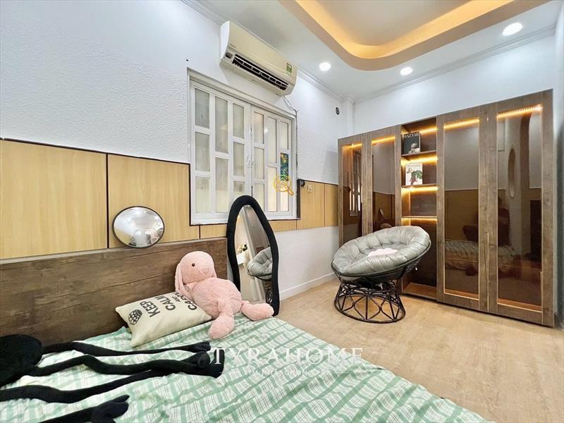 PHÒNG FULL NỘI THẤT MÁY GIẶT RIÊNG CÓ CỬA SỔ