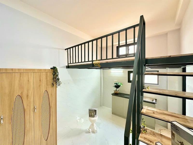 PHÒNG FULLY FURNISHED WITH WINDOW
