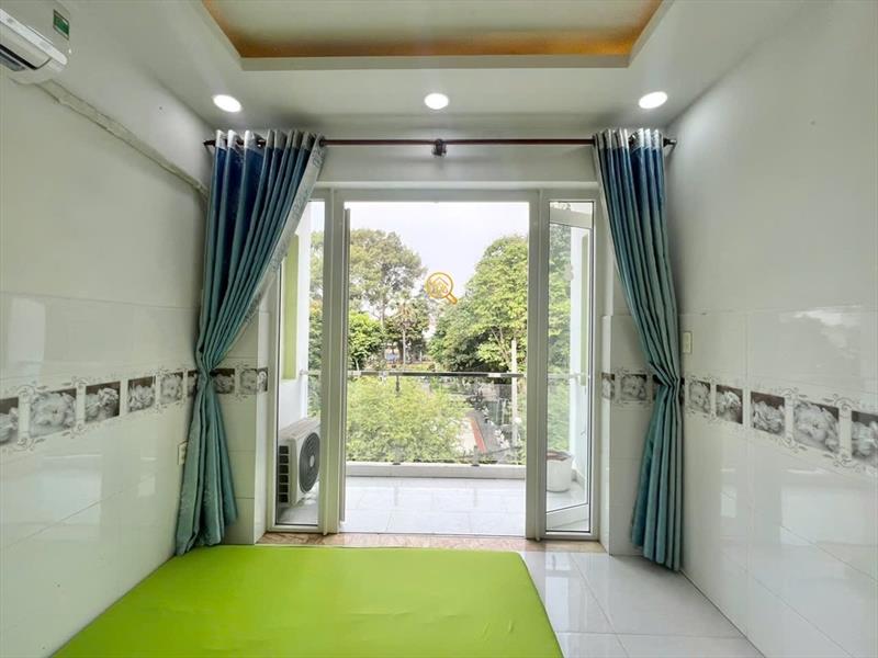 PHÒNG FULLY FURNISHED WITH BALCONY