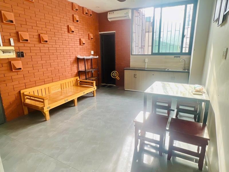 PHÒNG FULL NỘI THẤT CÓ CỬA SỔ