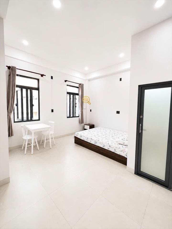 PHÒNG FULL NỘI THẤT CÓ CỬA SỔ