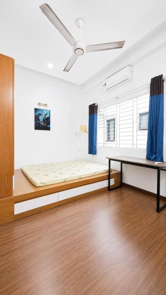 PHÒNG FULLY FURNISHED WITH WINDOW