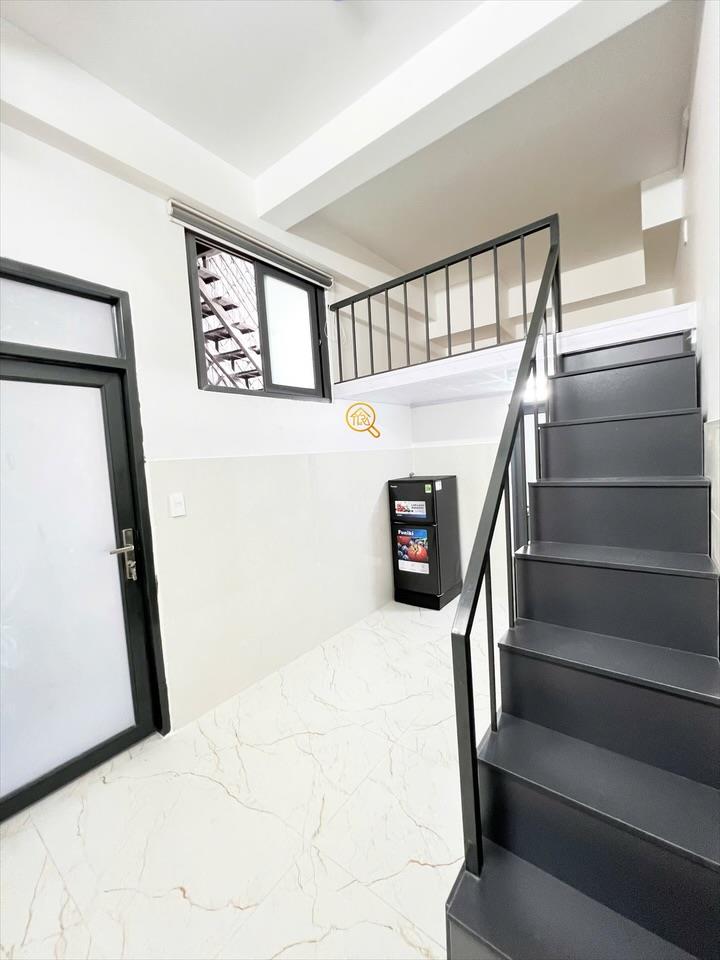 PHÒNG FULL NỘI THẤT CÓ BAN CÔNG