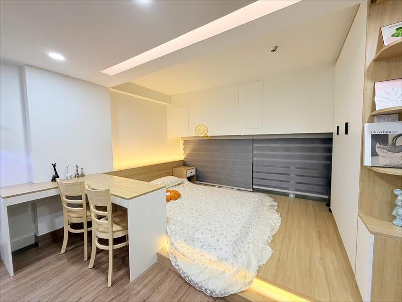 SERVICED APARTMENT FULLY FURNISHED WITH WINDOW