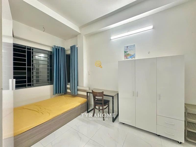 PHÒNG FULLY FURNISHED WITH WINDOW