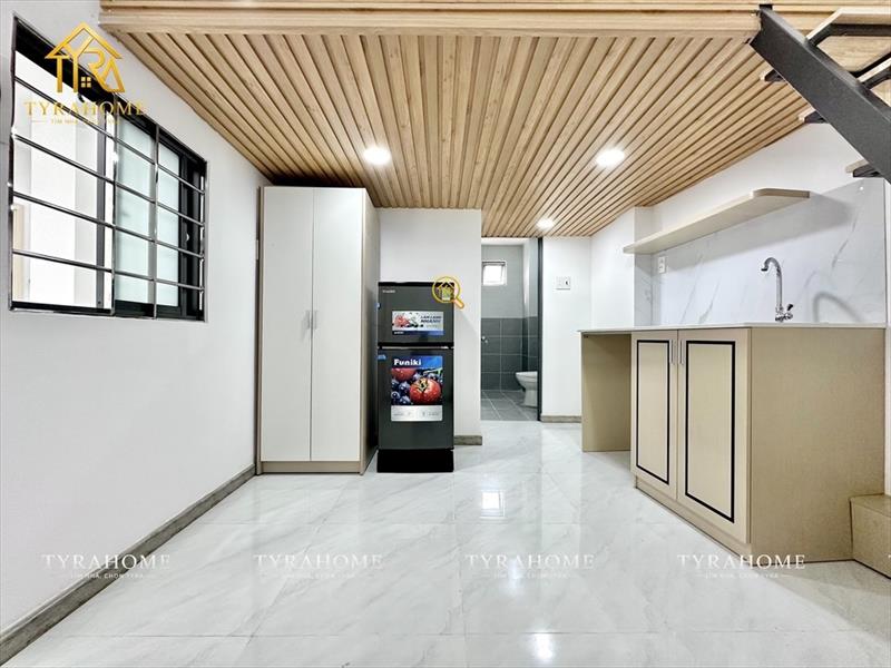 PHÒNG FULLY FURNISHED WITH WINDOW