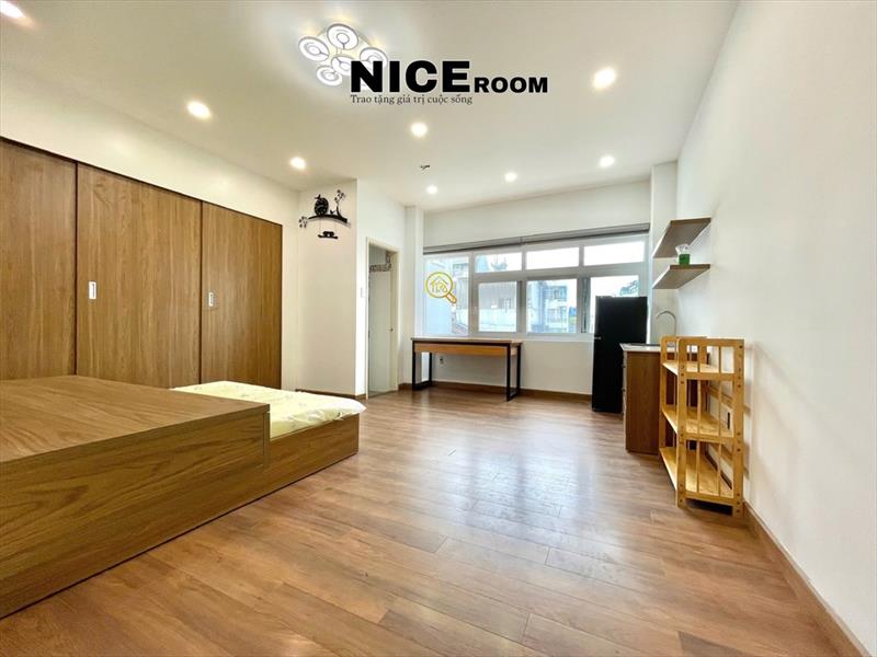 PHÒNG FULL NỘI THẤT CÓ CỬA SỔ
