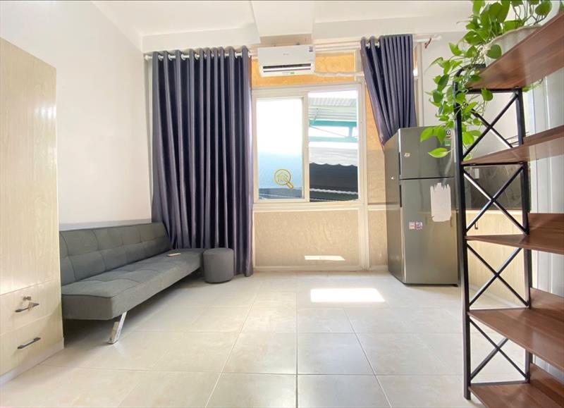 PHÒNG FULLY FURNISHED WITH WINDOW