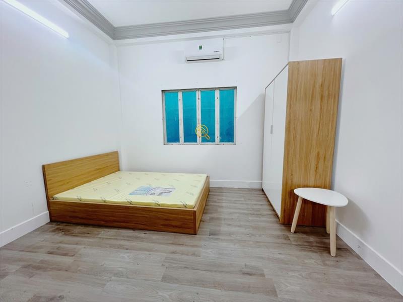 PHÒNG FULLY FURNISHED WITH WINDOW