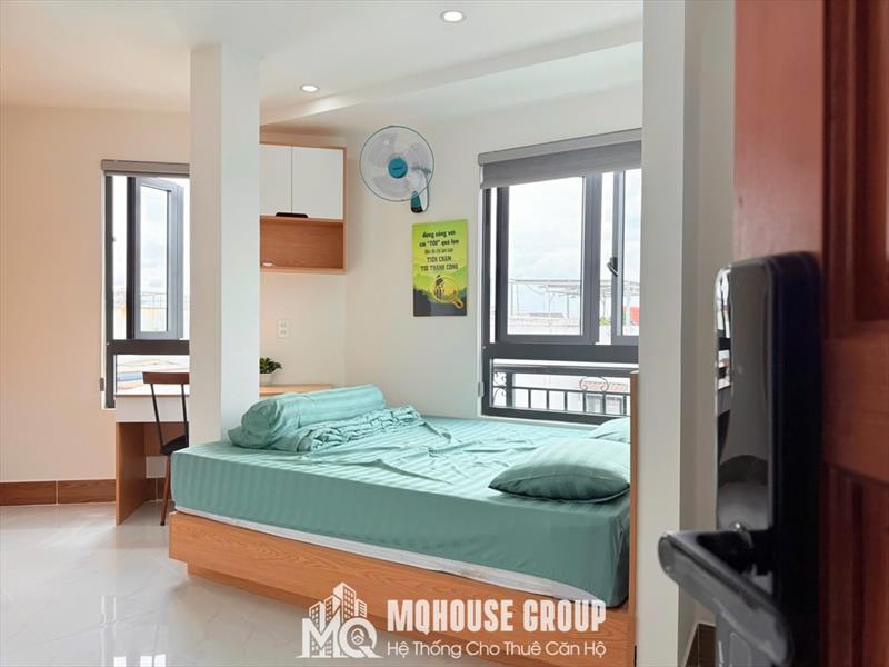 PHÒNG FULLY FURNISHED WITH WINDOW