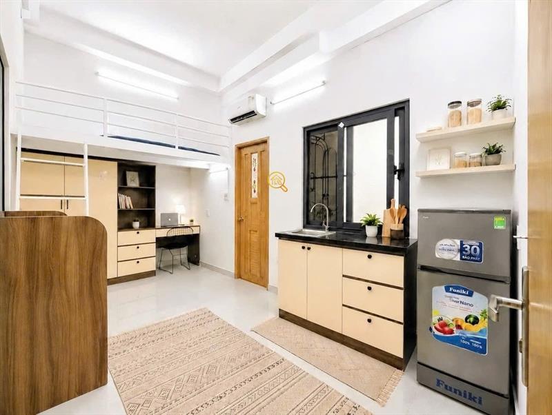 PHÒNG FULLY FURNISHED WITH WINDOW