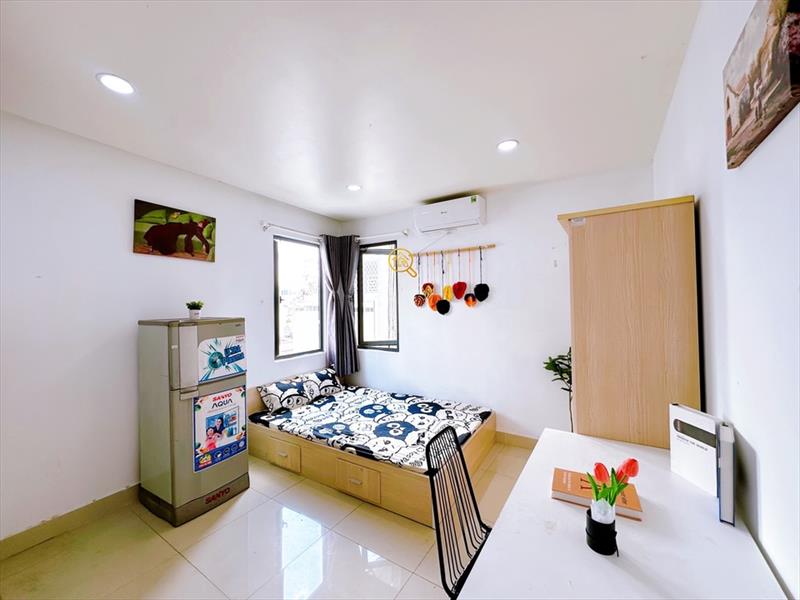 PHÒNG FULL NỘI THẤT CÓ CỬA SỔ