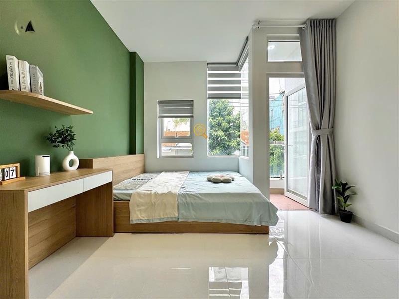 PHÒNG FULLY FURNISHED WITH BALCONY