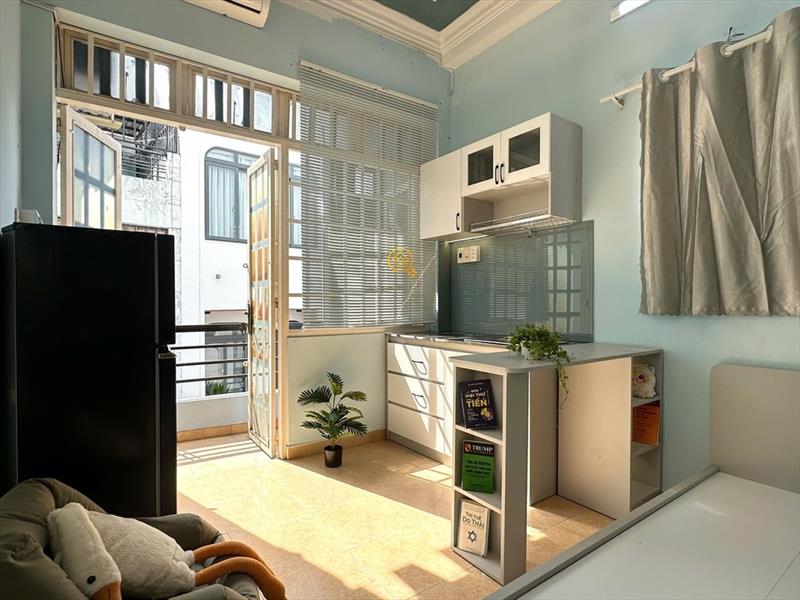 PHÒNG FULL NỘI THẤT CÓ BAN CÔNG