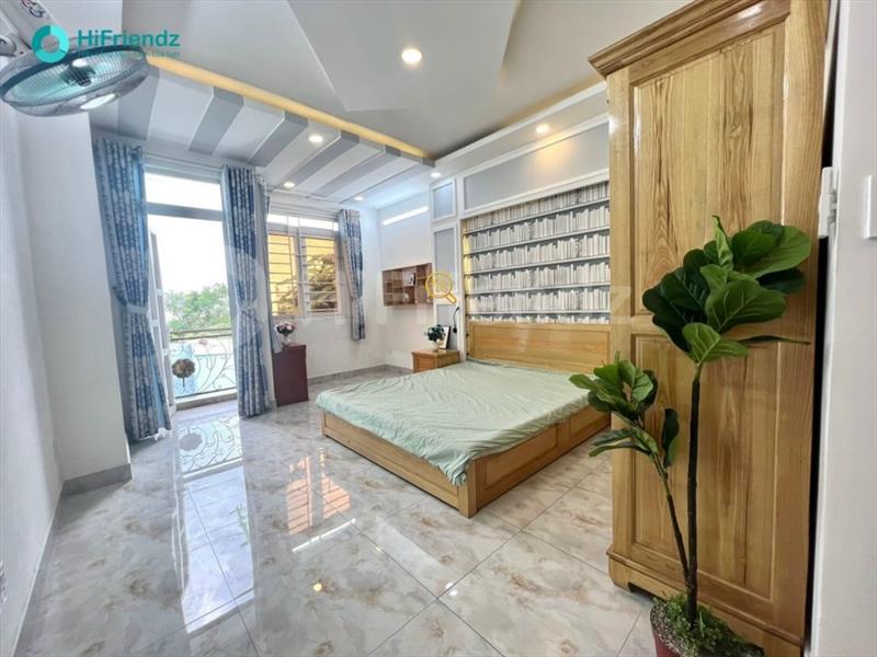 PHÒNG FULLY FURNISHED WITH BALCONY