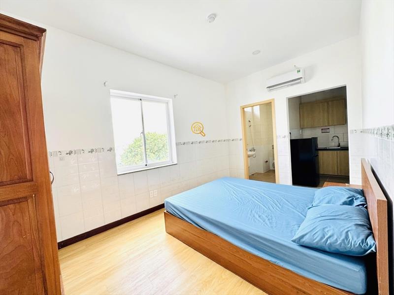 PHÒNG FULLY FURNISHED WITH WINDOW