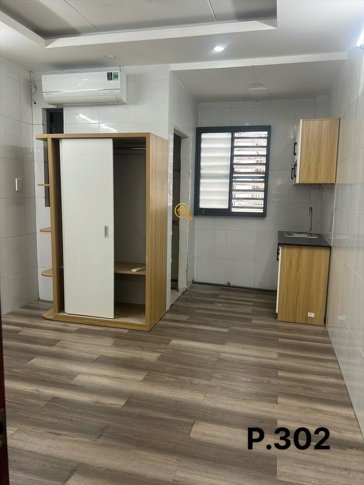 PHÒNG FULLY FURNISHED WITH WINDOW