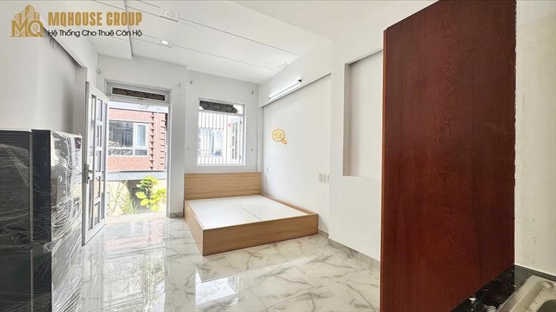 PHÒNG FULLY FURNISHED WITH BALCONY