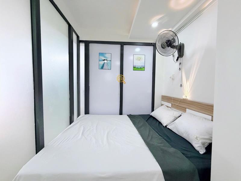 PHÒNG FULLY FURNISHED WITH WINDOW
