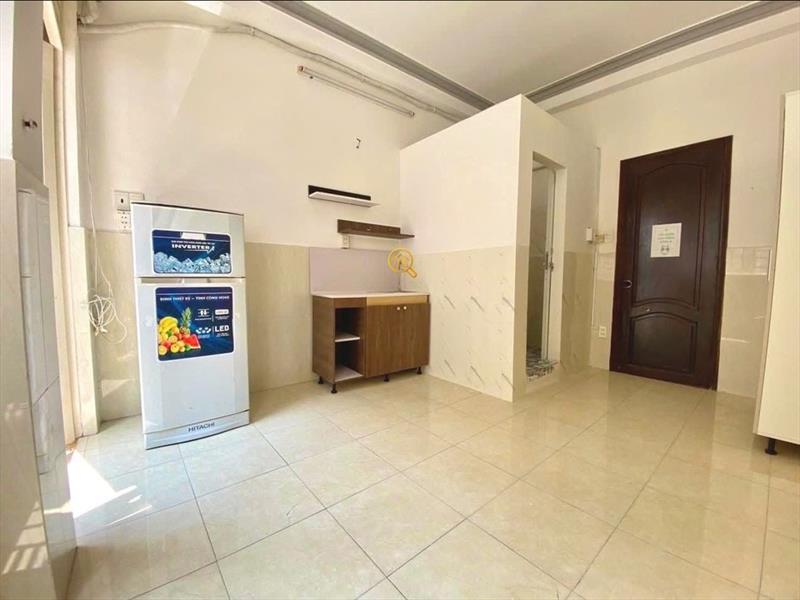 PHÒNG FULLY FURNISHED WITH BALCONY