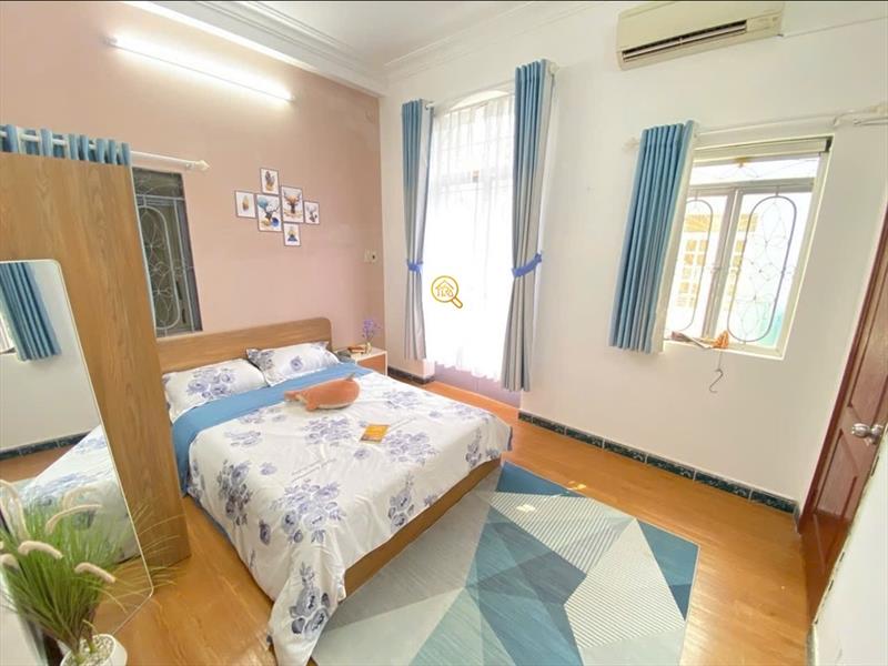 PHÒNG FULLY FURNISHED WITH BALCONY