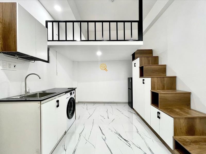PHÒNG FULLY FURNISHED WITH WINDOW