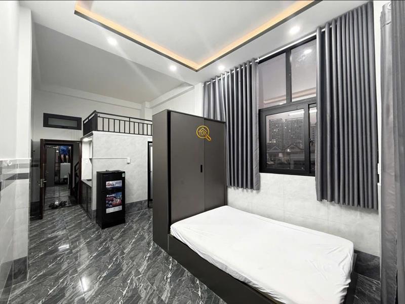 PHÒNG FULLY FURNISHED WITH BALCONY