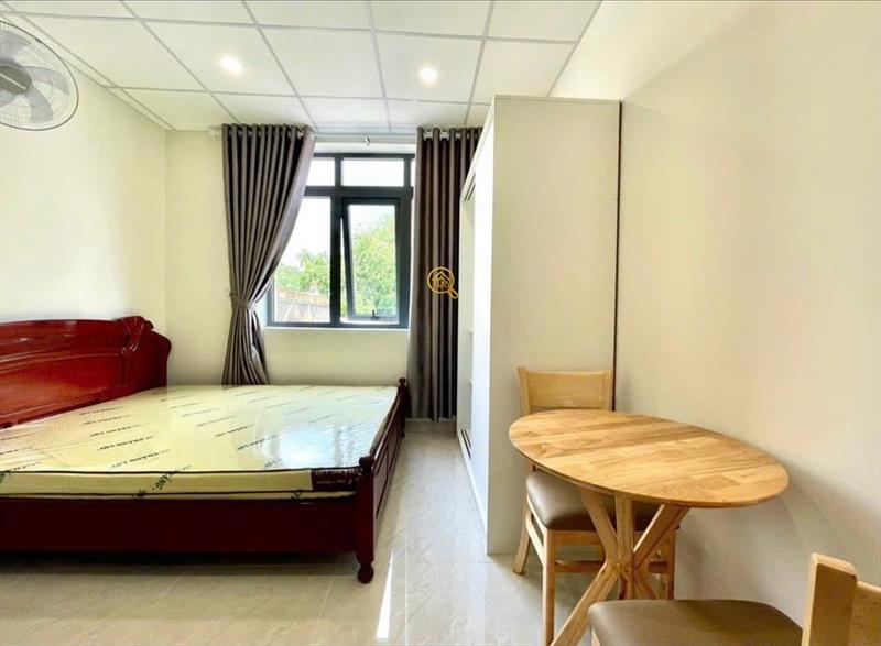 PHÒNG FULLY FURNISHED WITH WINDOW