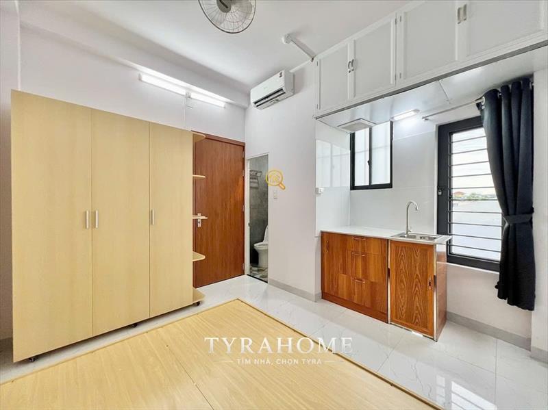 PHÒNG FULLY FURNISHED WITH WINDOW