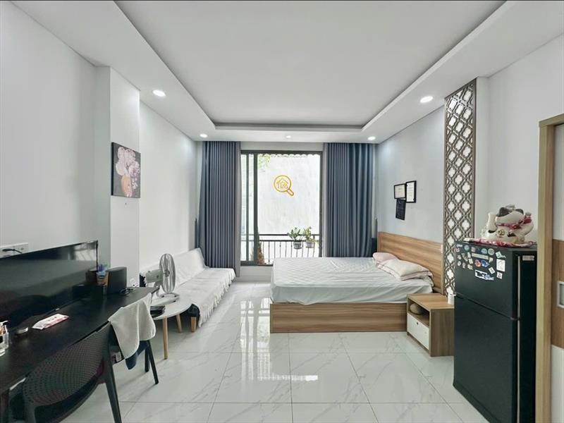 PHÒNG FULL NỘI THẤT CÓ BAN CÔNG
