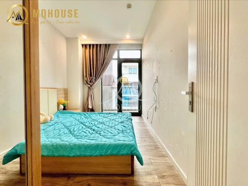 SERVICED APARTMENT FULLY FURNISHED WITH BALCONY
