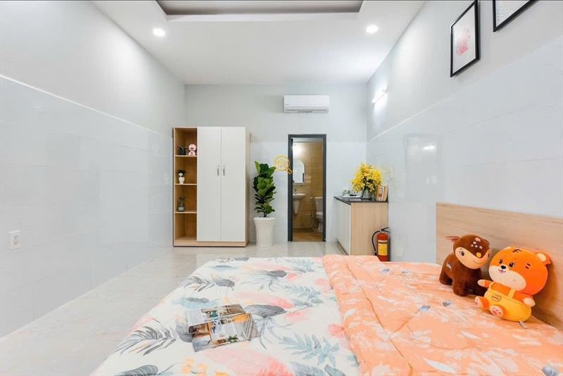 PHÒNG FULLY FURNISHED WITH WINDOW