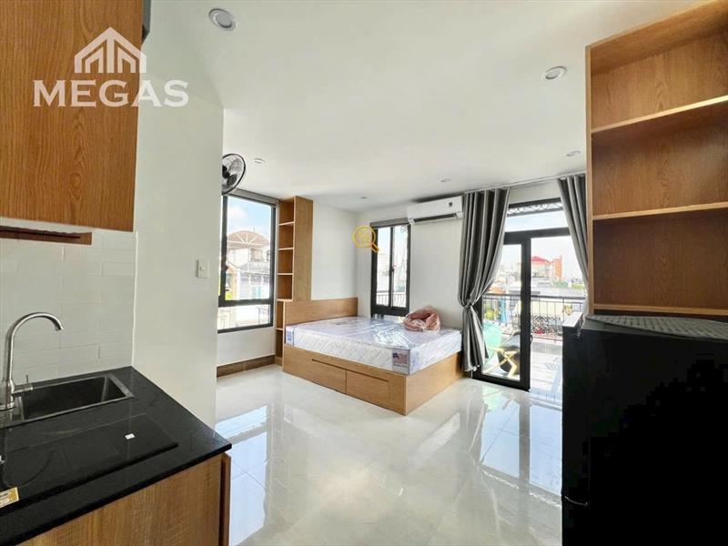 CĂN HỘ DỊCH VỤ FULL NỘI THẤT MÁY GIẶT RIÊNG CÓ BAN CÔNG