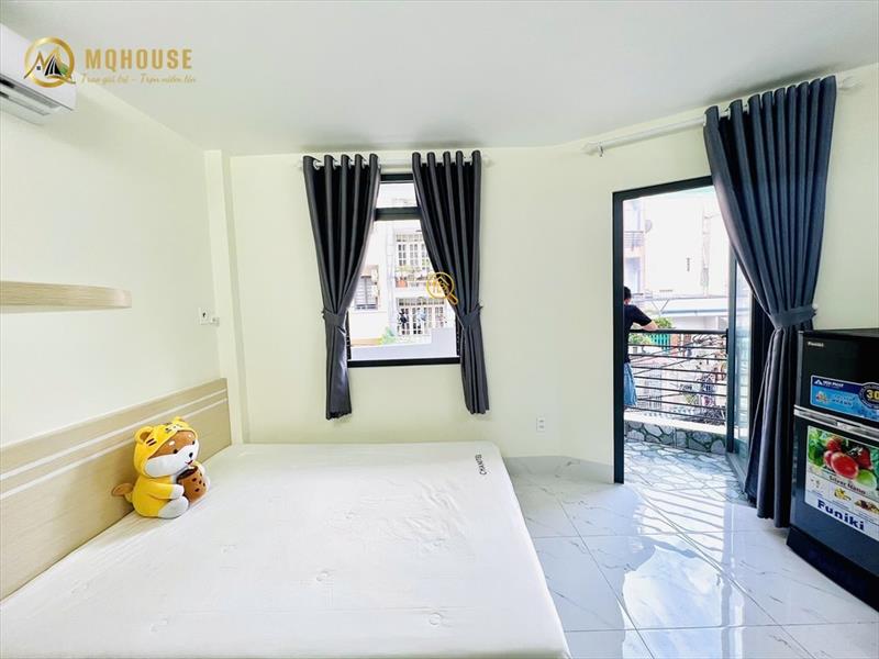 CĂN HỘ DỊCH VỤ FULL NỘI THẤT CÓ BAN CÔNG
