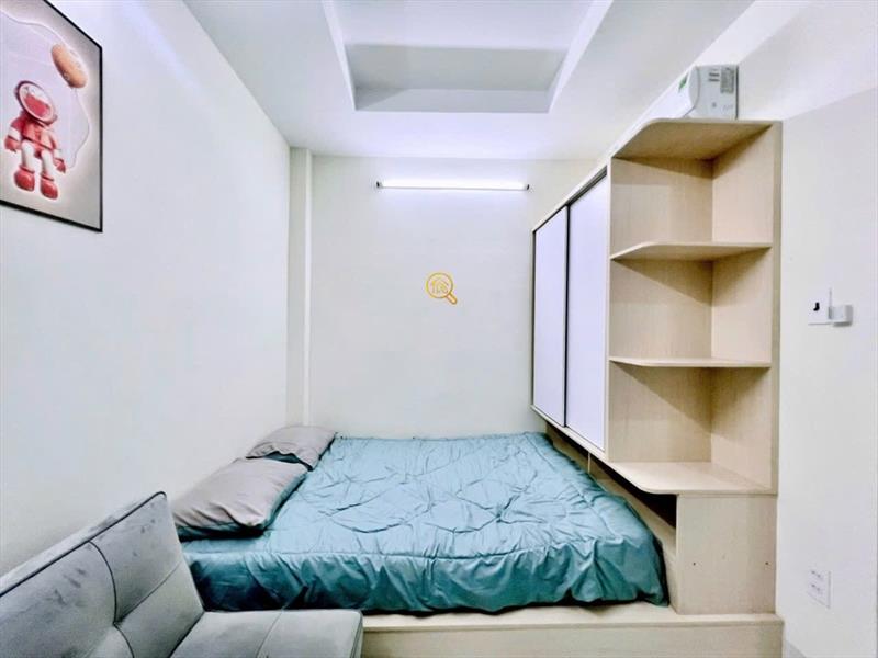 PHÒNG FULLY FURNISHED WITH WINDOW