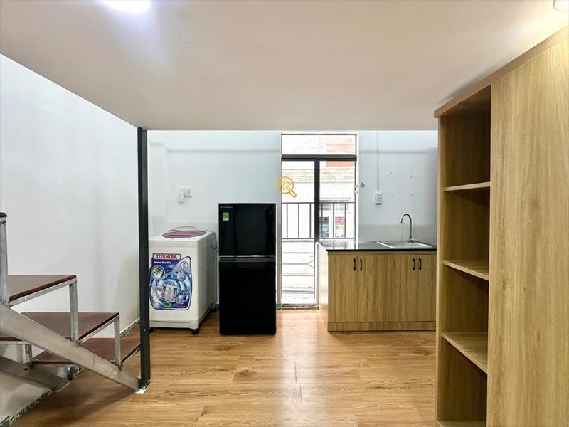 PHÒNG FULLY FURNISHED WITH WINDOW