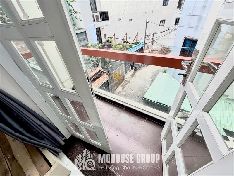 PHÒNG FULLY FURNISHED WITH BALCONY