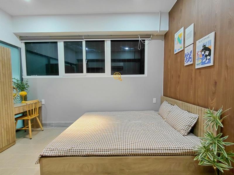 PHÒNG FULLY FURNISHED WITH WINDOW