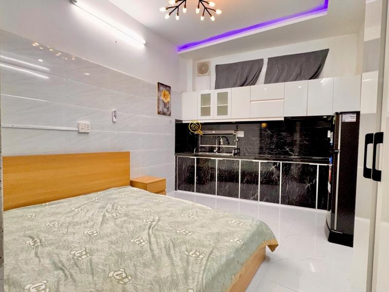 PHÒNG FULL NỘI THẤT CÓ CỬA SỔ