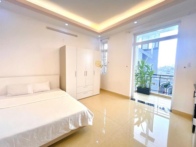 PHÒNG FULL NỘI THẤT CÓ BAN CÔNG