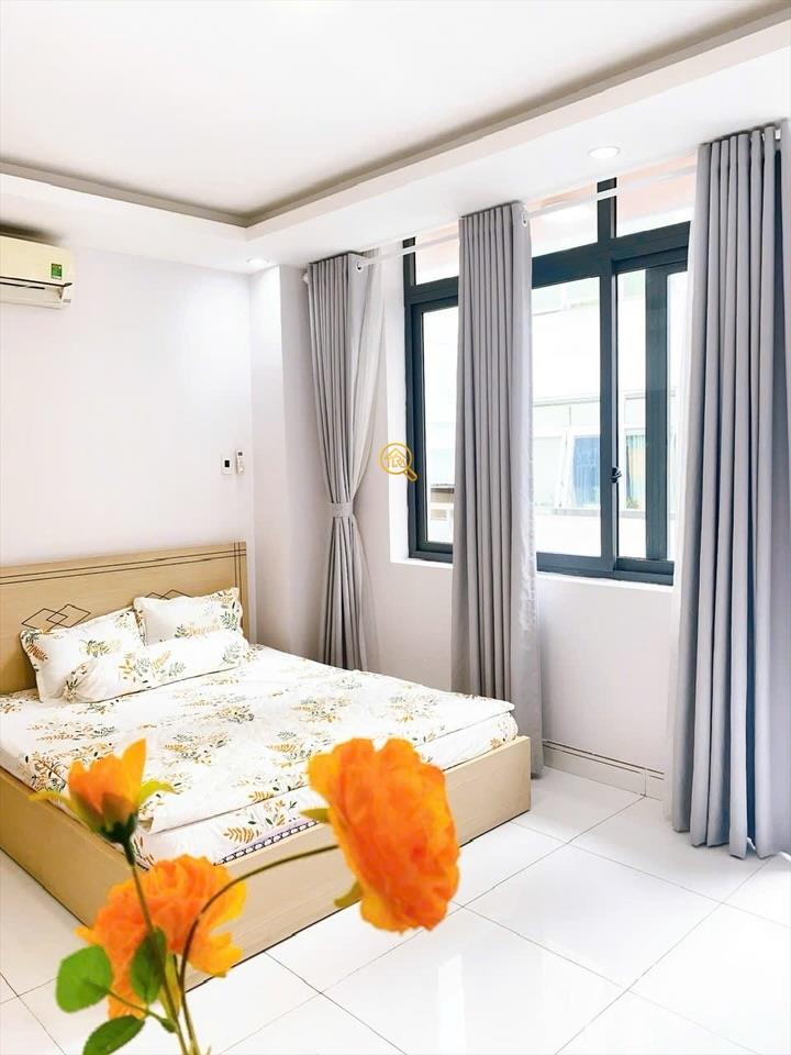 CĂN HỘ DỊCH VỤ FULL NỘI THẤT MÁY GIẶT RIÊNG CÓ BAN CÔNG