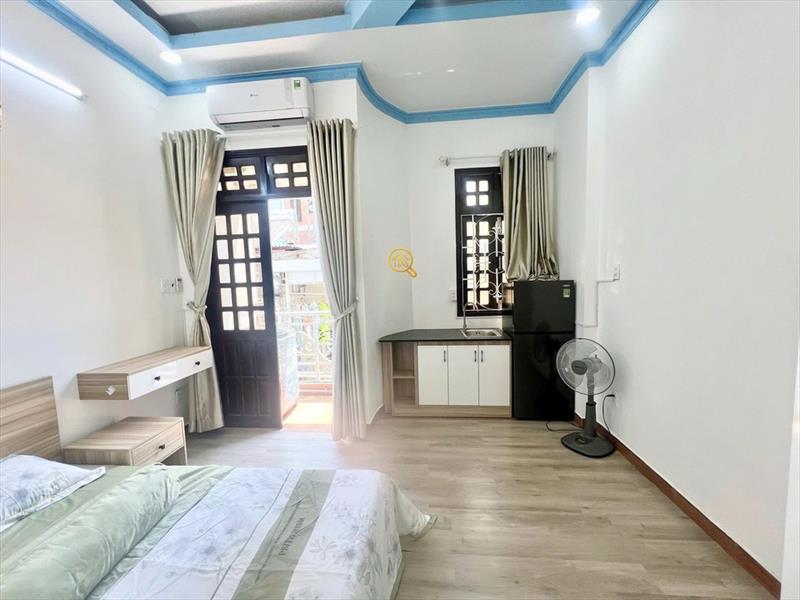 PHÒNG FULL NỘI THẤT CÓ BAN CÔNG