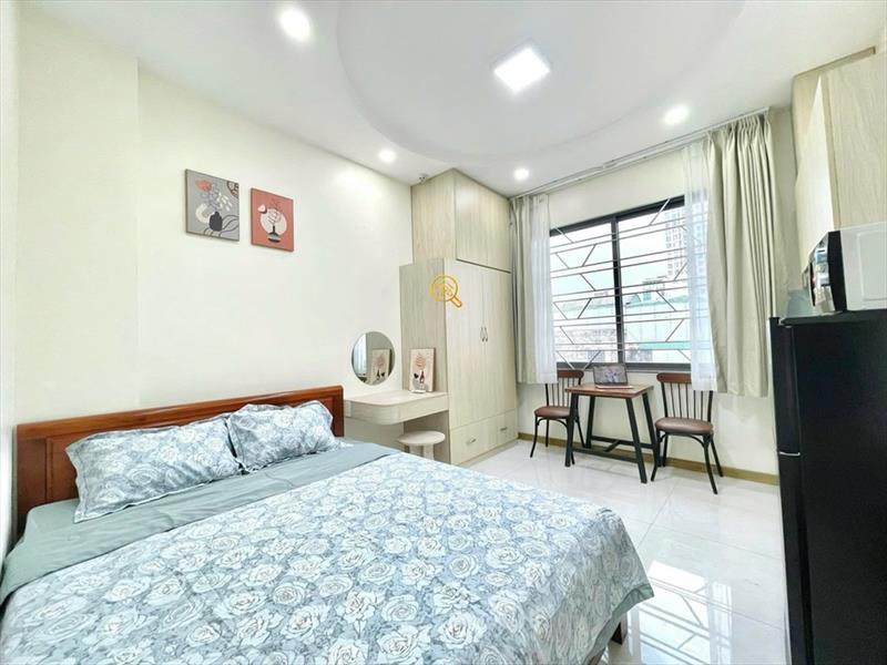 SERVICED APARTMENT FULLY FURNISHED WITH WINDOW