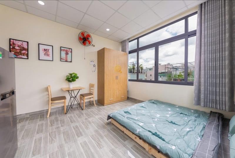 PHÒNG FULLY FURNISHED WITH WINDOW