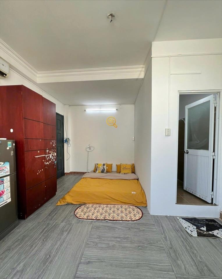 PHÒNG FULLY FURNISHED WITH WINDOW