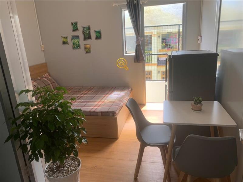 PHÒNG FULLY FURNISHED WITH BALCONY