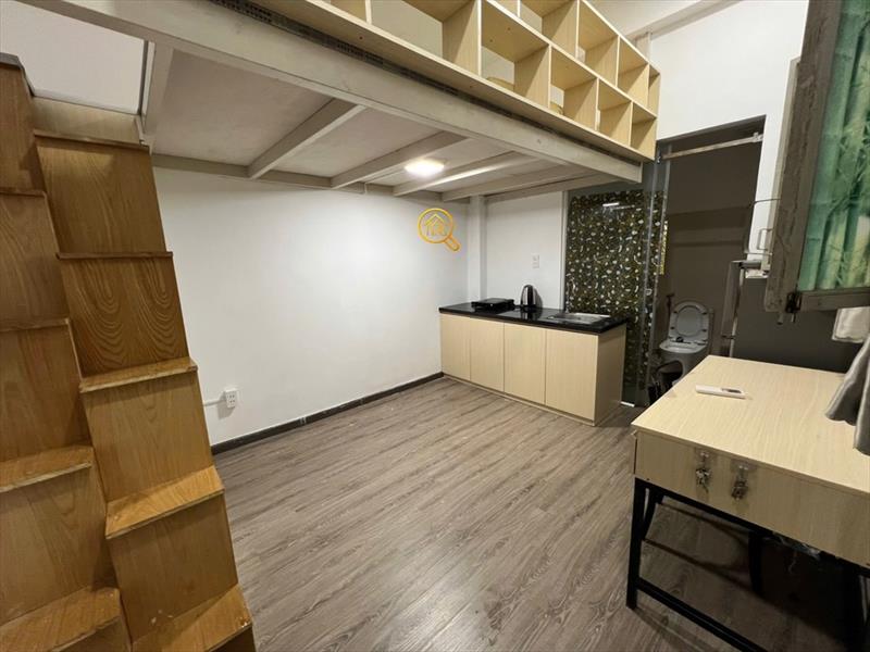 PHÒNG FULLY FURNISHED WITH WINDOW