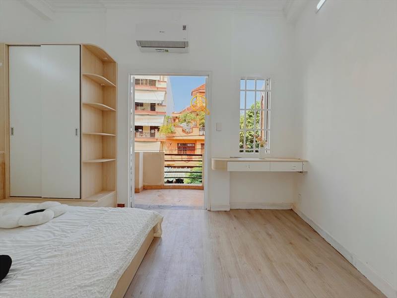 PHÒNG FULLY FURNISHED MÁY GIẶT RIÊNG WITH BALCONY