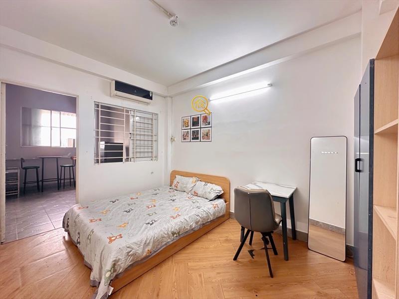 PHÒNG FULLY FURNISHED WITH BALCONY