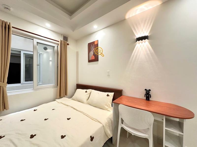 PHÒNG FULLY FURNISHED WITH WINDOW